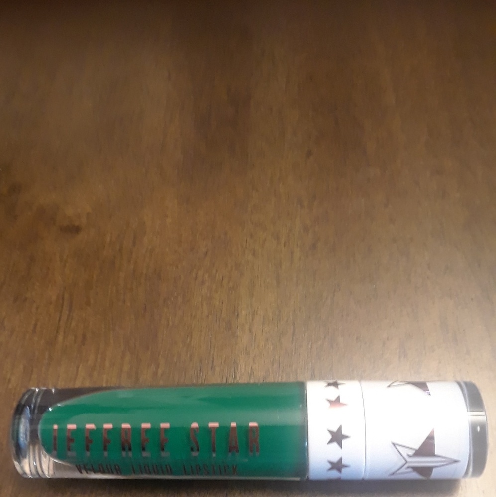 Jeffree Star Cosmetics Mistletoe Velour Liquid Lip